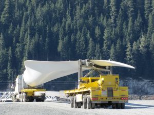 7 Axle Goldhofer Blade Trailer (Rear view with rear bumper extension flipped up)