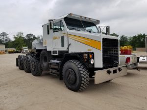 Oshkosh M1070 Prime Mover